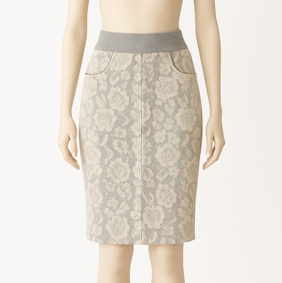 Lace Overlay Pencil Skirt – Size S - Picture 1 of 1